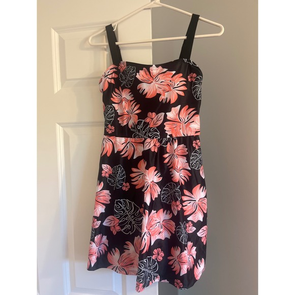 Black Floral Print Swim Dress Cover Up - Perfect for Vacation - Picture 1 of 3